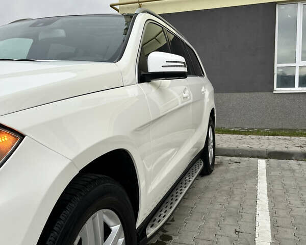 Белый Мерседес ГЛ-класс, объемом двигателя 2.99 л и пробегом 182 тыс. км за 24500 $, фото 6 на Automoto.ua