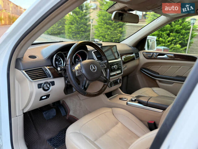 Білий Мерседес ГЛ-Клас, об'ємом двигуна 3 л та пробігом 250 тис. км за 24999 $, фото 32 на Automoto.ua