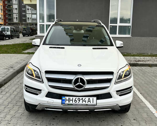 Белый Мерседес ГЛ-класс, объемом двигателя 2.99 л и пробегом 182 тыс. км за 24500 $, фото 2 на Automoto.ua