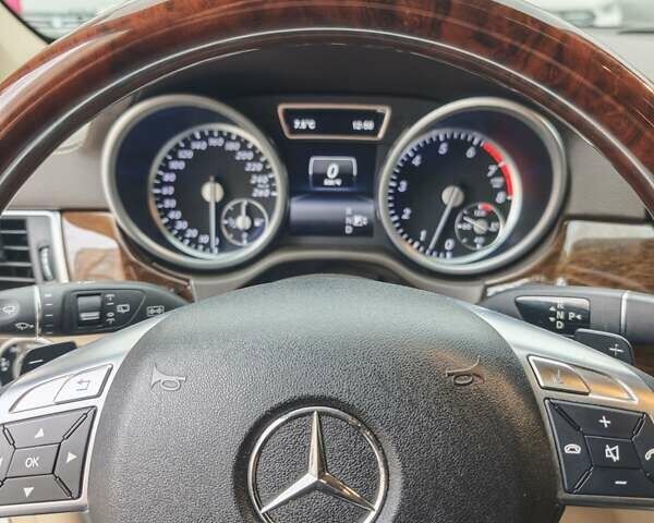 Білий Мерседес ГЛ-Клас, об'ємом двигуна 3 л та пробігом 162 тис. км за 24000 $, фото 21 на Automoto.ua