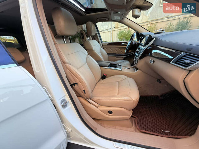 Білий Мерседес ГЛ-Клас, об'ємом двигуна 3 л та пробігом 250 тис. км за 24999 $, фото 69 на Automoto.ua