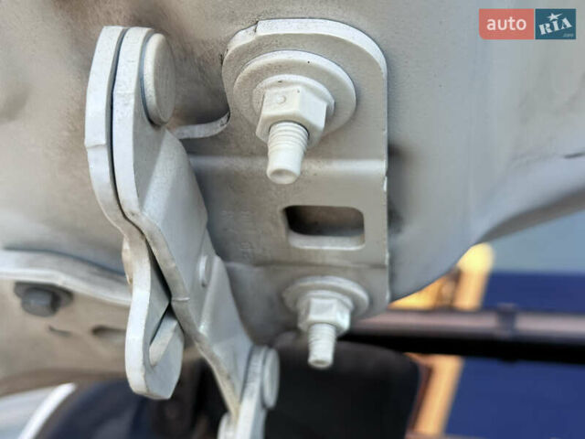 Білий Мерседес ГЛ-Клас, об'ємом двигуна 3 л та пробігом 250 тис. км за 24999 $, фото 54 на Automoto.ua