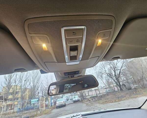 Белый Мерседес ГЛ-класс, объемом двигателя 2.99 л и пробегом 214 тыс. км за 27300 $, фото 22 на Automoto.ua