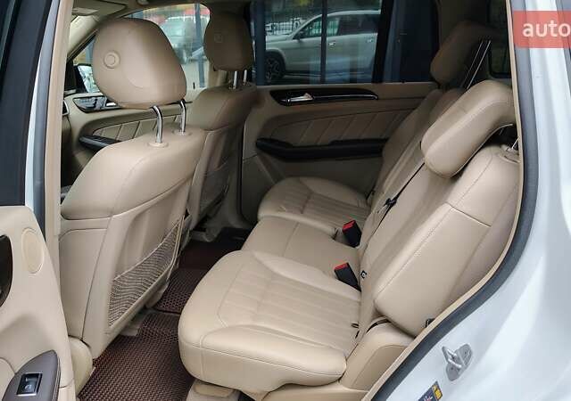 Білий Мерседес ГЛ-Клас, об'ємом двигуна 3 л та пробігом 139 тис. км за 26500 $, фото 7 на Automoto.ua