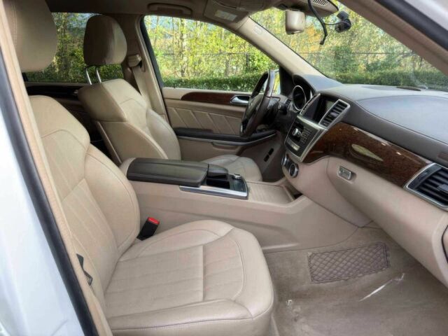 Білий Мерседес ГЛ-Клас, об'ємом двигуна 3 л та пробігом 85 тис. км за 11000 $, фото 8 на Automoto.ua