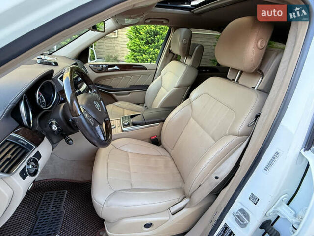 Білий Мерседес ГЛ-Клас, об'ємом двигуна 3 л та пробігом 250 тис. км за 24999 $, фото 34 на Automoto.ua