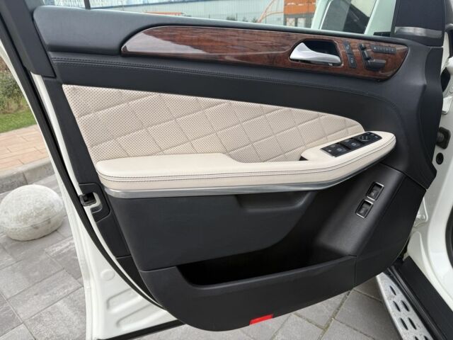 Білий Мерседес ГЛ-Клас, об'ємом двигуна 4.7 л та пробігом 149 тис. км за 24999 $, фото 11 на Automoto.ua