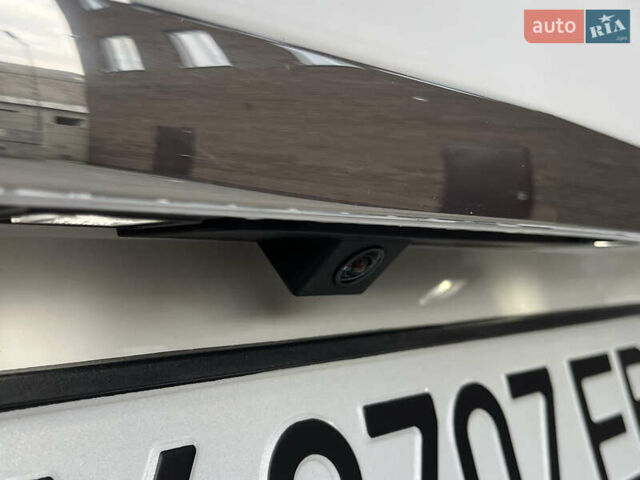 Мерседес ГЛ-класс 2014 в Харькове на Automoto.ua Белый Мерседес ГЛ-класс, объемом двигателя 2.99 л и пробегом 195 тыс. км за 25000 $, фото 15 на Automoto.ua