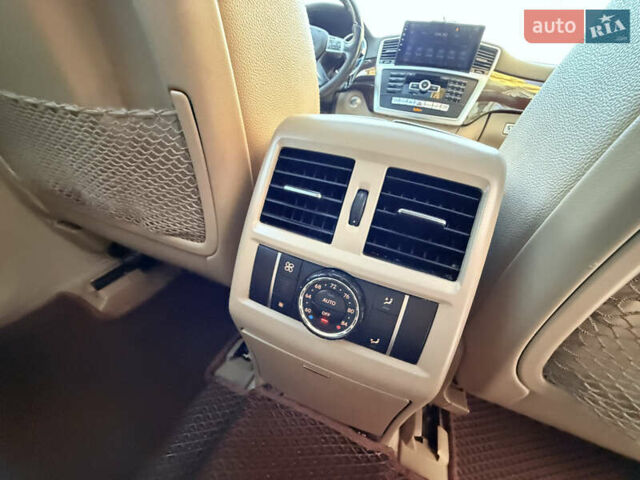 Білий Мерседес ГЛ-Клас, об'ємом двигуна 3 л та пробігом 250 тис. км за 24999 $, фото 71 на Automoto.ua