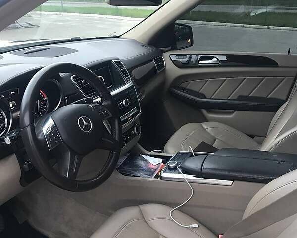 Білий Мерседес ГЛ-Клас, об'ємом двигуна 3 л та пробігом 234 тис. км за 25000 $, фото 14 на Automoto.ua