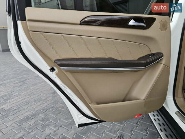 Білий Мерседес ГЛ-Клас, об'ємом двигуна 4.66 л та пробігом 172 тис. км за 29999 $, фото 88 на Automoto.ua