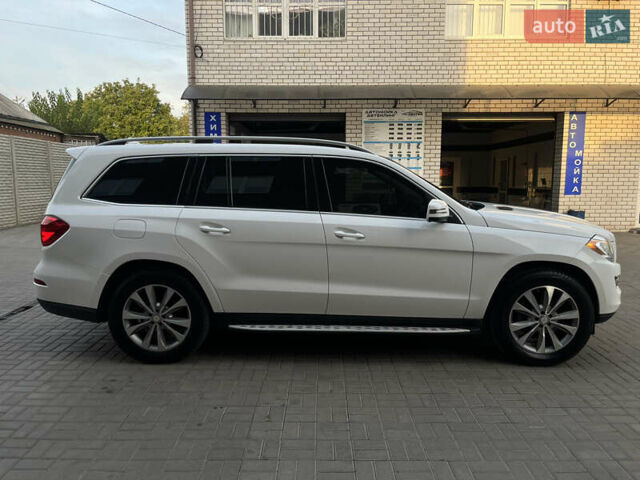 Мерседес ГЛ-класс 2014 в Харькове на Automoto.ua Белый Мерседес ГЛ-класс, объемом двигателя 2.99 л и пробегом 195 тыс. км за 25000 $, фото 5 на Automoto.ua