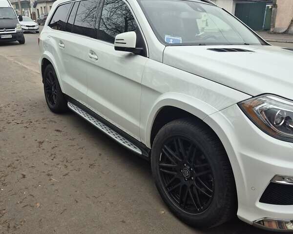 Білий Мерседес ГЛ-Клас, об'ємом двигуна 3 л та пробігом 110 тис. км за 27500 $, фото 1 на Automoto.ua
