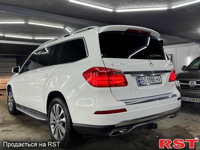 Белый Мерседес ГЛ-класс, объемом двигателя 3 л и пробегом 190 тыс. км за 22900 $, фото 4 на Automoto.ua