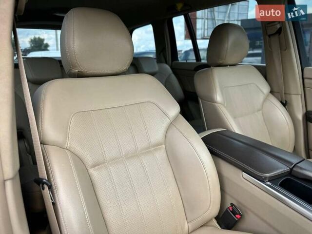 Белый Мерседес ГЛ-класс, объемом двигателя 2.99 л и пробегом 222 тыс. км за 31500 $, фото 93 на Automoto.ua