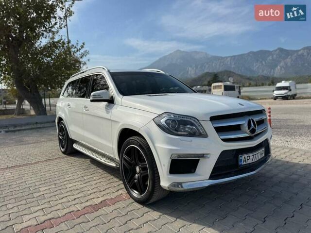 Белый Мерседес ГЛ-класс, объемом двигателя 3 л и пробегом 84 тыс. км за 42500 $, фото 5 на Automoto.ua