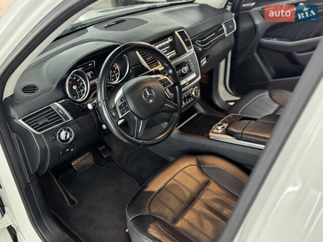 Білий Мерседес ГЛ-Клас, об'ємом двигуна 3 л та пробігом 190 тис. км за 22900 $, фото 10 на Automoto.ua