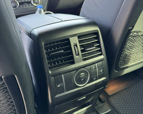 Белый Мерседес ГЛ-класс, объемом двигателя 3 л и пробегом 84 тыс. км за 42500 $, фото 15 на Automoto.ua