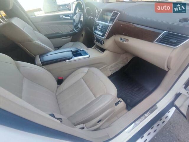 Білий Мерседес ГЛ-Клас, об'ємом двигуна 2.99 л та пробігом 148 тис. км за 29500 $, фото 21 на Automoto.ua