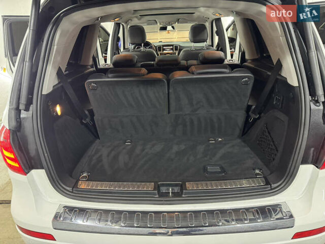 Білий Мерседес ГЛ-Клас, об'ємом двигуна 3 л та пробігом 190 тис. км за 22900 $, фото 27 на Automoto.ua