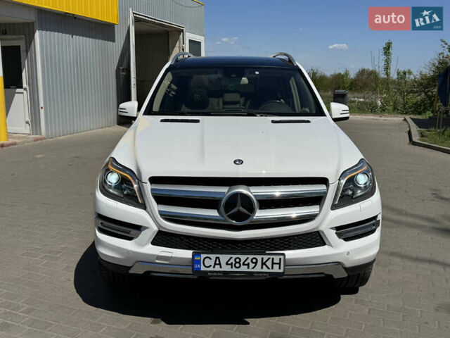 Белый Мерседес ГЛ-класс, объемом двигателя 3 л и пробегом 160 тыс. км за 22500 $, фото 2 на Automoto.ua
