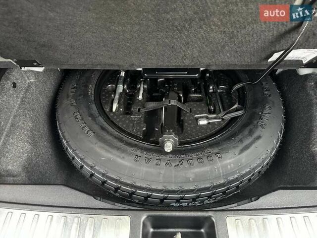 Белый Мерседес ГЛ-класс, объемом двигателя 3 л и пробегом 169 тыс. км за 21850 $, фото 27 на Automoto.ua