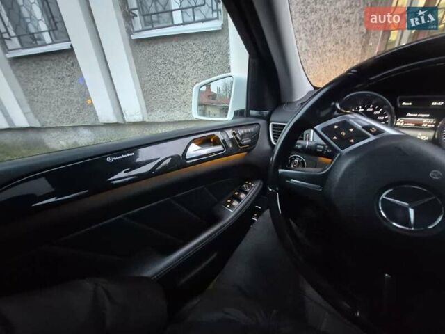Білий Мерседес ГЛ-Клас, об'ємом двигуна 3 л та пробігом 110 тис. км за 27500 $, фото 9 на Automoto.ua