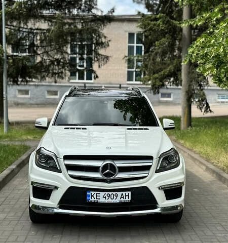 Белый Мерседес ГЛ-класс, объемом двигателя 3 л и пробегом 209 тыс. км за 27700 $, фото 3 на Automoto.ua