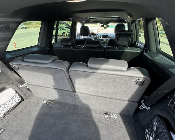 Белый Мерседес ГЛ-класс, объемом двигателя 3 л и пробегом 84 тыс. км за 42500 $, фото 20 на Automoto.ua