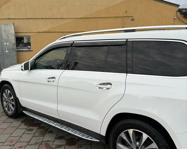 Белый Мерседес ГЛ-класс, объемом двигателя 3 л и пробегом 272 тыс. км за 29700 $, фото 10 на Automoto.ua