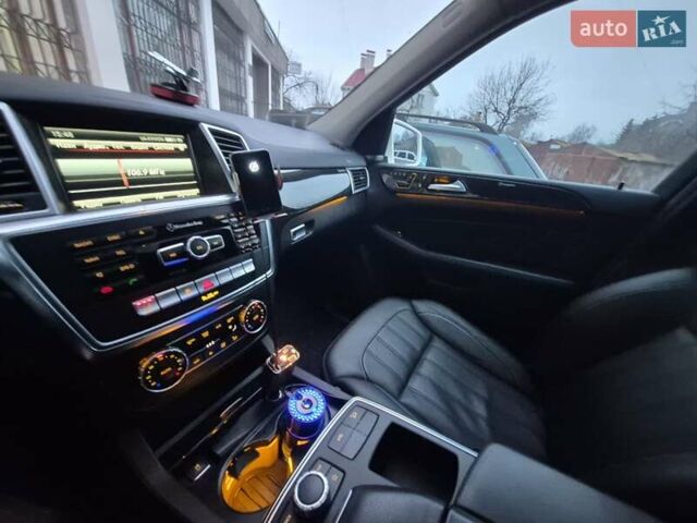 Білий Мерседес ГЛ-Клас, об'ємом двигуна 3 л та пробігом 110 тис. км за 27500 $, фото 5 на Automoto.ua