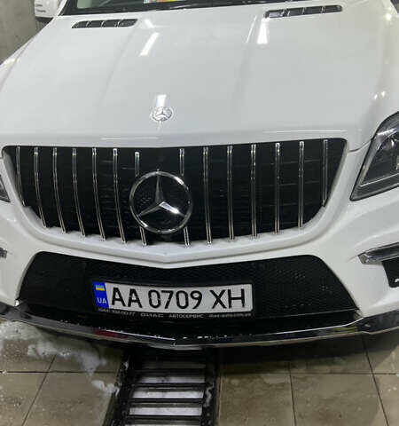 Белый Мерседес ГЛ-класс, объемом двигателя 3 л и пробегом 98 тыс. км за 49500 $, фото 59 на Automoto.ua