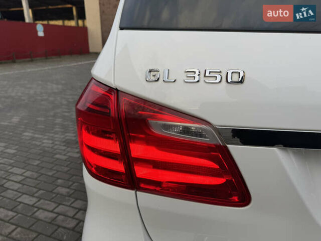 Белый Мерседес ГЛ-класс, объемом двигателя 3 л и пробегом 324 тыс. км за 19500 $, фото 38 на Automoto.ua