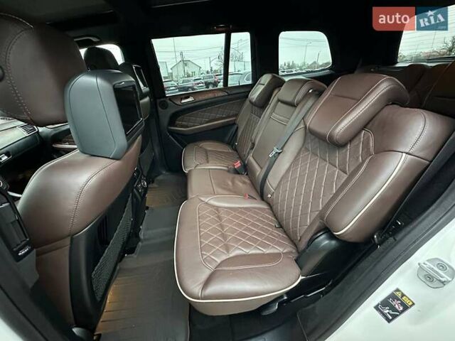 Белый Мерседес ГЛ-класс, объемом двигателя 3 л и пробегом 169 тыс. км за 21850 $, фото 19 на Automoto.ua