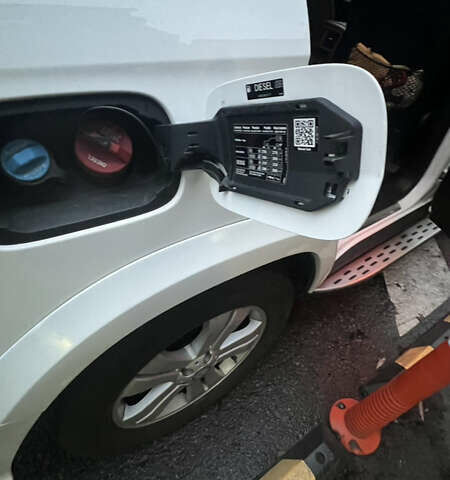 Белый Мерседес ГЛ-класс, объемом двигателя 3 л и пробегом 98 тыс. км за 49500 $, фото 32 на Automoto.ua