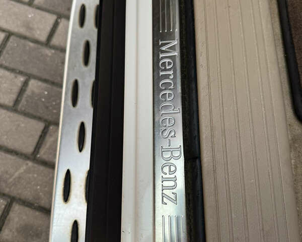 Белый Мерседес ГЛ-класс, объемом двигателя 3 л и пробегом 324 тыс. км за 19500 $, фото 90 на Automoto.ua