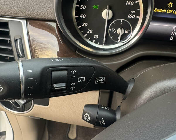 Белый Мерседес ГЛ-класс, объемом двигателя 3 л и пробегом 324 тыс. км за 19500 $, фото 51 на Automoto.ua