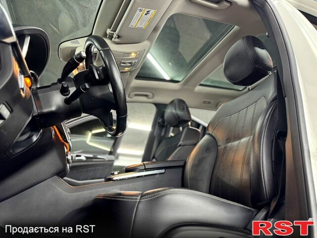 Белый Мерседес ГЛ-класс, объемом двигателя 3 л и пробегом 190 тыс. км за 22900 $, фото 12 на Automoto.ua