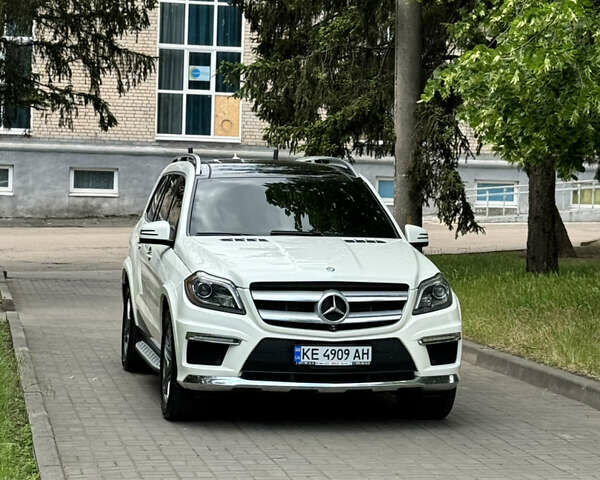 Белый Мерседес ГЛ-класс, объемом двигателя 3 л и пробегом 209 тыс. км за 27700 $, фото 12 на Automoto.ua