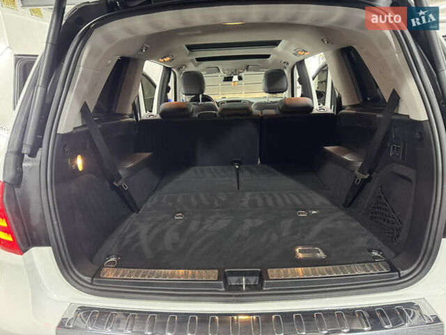 Білий Мерседес ГЛ-Клас, об'ємом двигуна 3 л та пробігом 190 тис. км за 22900 $, фото 26 на Automoto.ua