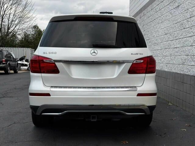 Белый Мерседес ГЛ-класс, объемом двигателя 3 л и пробегом 71 тыс. км за 6000 $, фото 5 на Automoto.ua