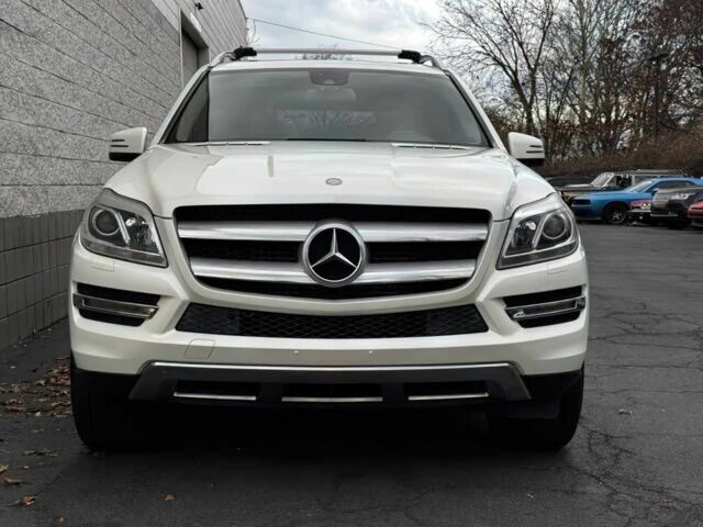 Белый Мерседес ГЛ-класс, объемом двигателя 3 л и пробегом 71 тыс. км за 6000 $, фото 1 на Automoto.ua