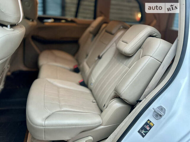 Белый Мерседес ГЛ-класс, объемом двигателя 3 л и пробегом 169 тыс. км за 24600 $, фото 32 на Automoto.ua