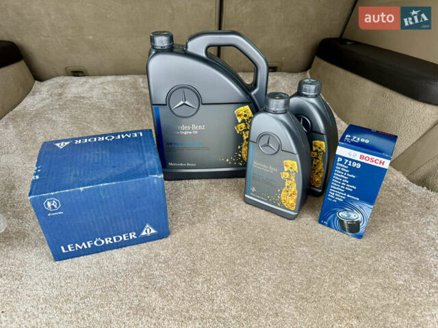 Белый Мерседес ГЛ-класс, объемом двигателя 3 л и пробегом 169 тыс. км за 24600 $, фото 2 на Automoto.ua