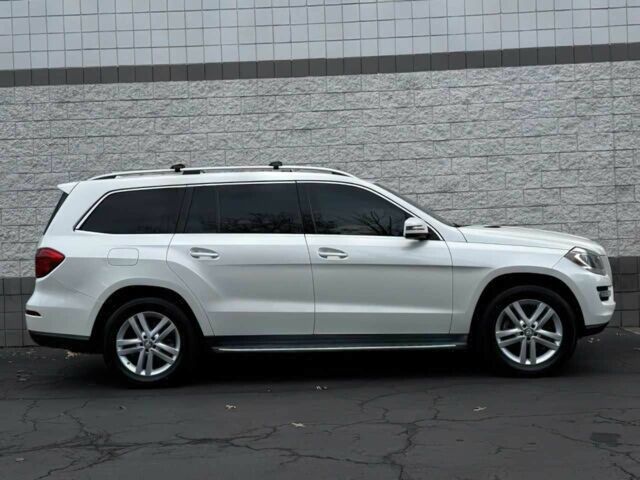 Белый Мерседес ГЛ-класс, объемом двигателя 3 л и пробегом 71 тыс. км за 6000 $, фото 7 на Automoto.ua