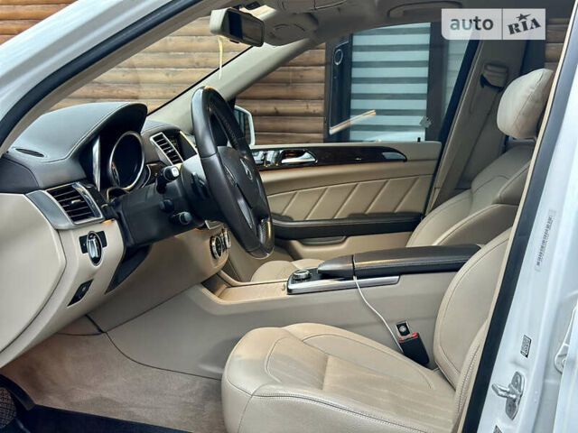 Белый Мерседес ГЛ-класс, объемом двигателя 3 л и пробегом 169 тыс. км за 24600 $, фото 16 на Automoto.ua