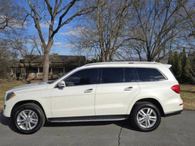 Білий Мерседес ГЛ-Клас, об'ємом двигуна 3 л та пробігом 80 тис. км за 8900 $, фото 4 на Automoto.ua