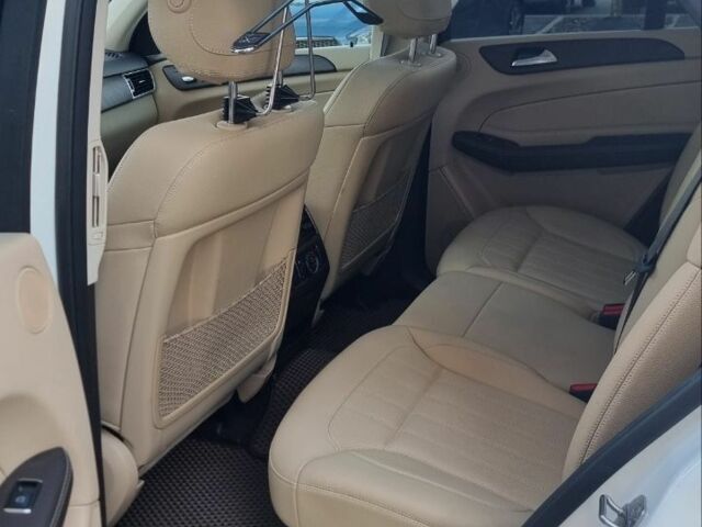 Білий Мерседес ГЛ-Клас, об'ємом двигуна 3 л та пробігом 61 тис. км за 32900 $, фото 10 на Automoto.ua