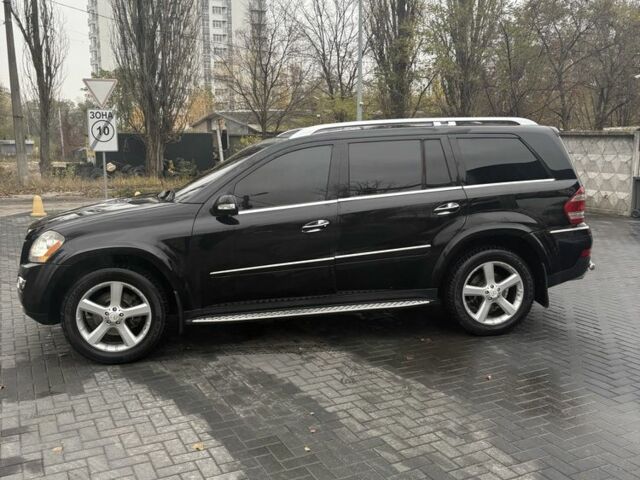 Черный Мерседес ГЛ-класс, объемом двигателя 3 л и пробегом 357 тыс. км за 11500 $, фото 5 на Automoto.ua