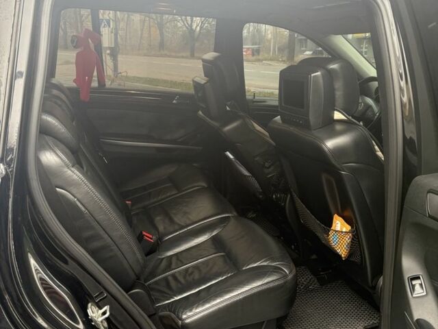 Черный Мерседес ГЛ-класс, объемом двигателя 3 л и пробегом 357 тыс. км за 11500 $, фото 7 на Automoto.ua